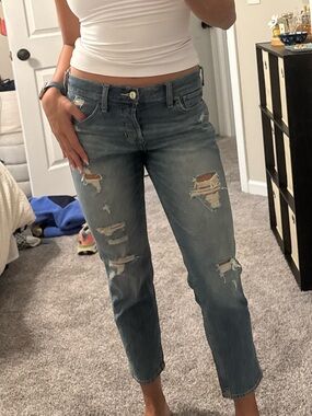 AE Women’s Light Blue Distressed Jeans - Casual Crop Fit